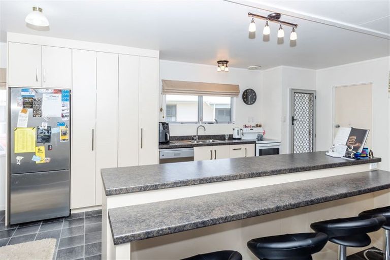 Photo of property in 142 Pekerau Crescent, Te Awamutu, 3800