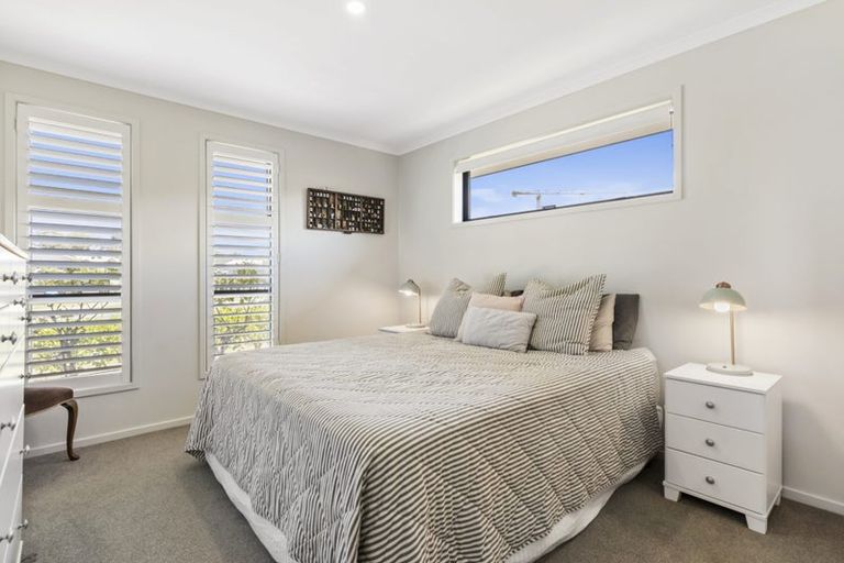 Photo of property in 50 Taikura Avenue, Red Beach, 0932