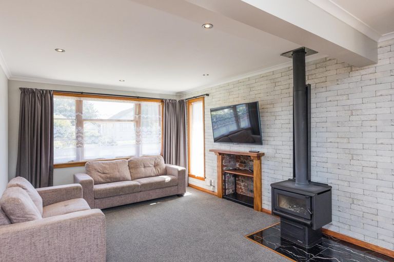 Photo of property in 20 Milton Street, Roslyn, Palmerston North, 4414