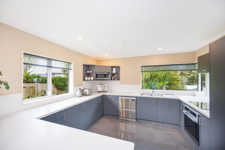 Photo of property in 30 Kilkenny Place, Fitzherbert, Palmerston North, 4410