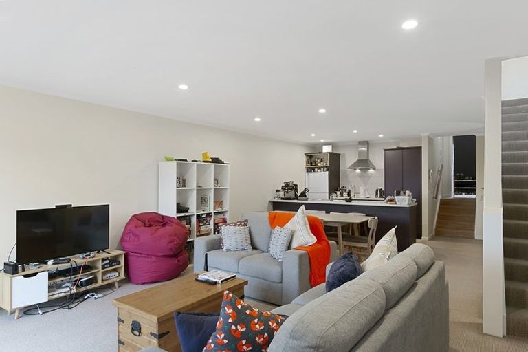 Photo of property in 3/27 The Rigi, Northland, Wellington, 6012