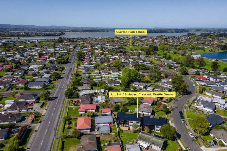 Photo of property in 8 Hobart Crescent, Wattle Downs, Auckland, 2103