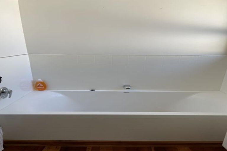 Photo of property in 4 Chorley Grove, Churton Park, Wellington, 6037