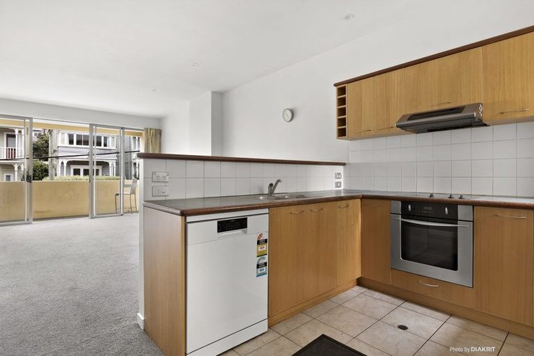 Photo of property in 193 Tasman Street, Mount Cook, Wellington, 6021