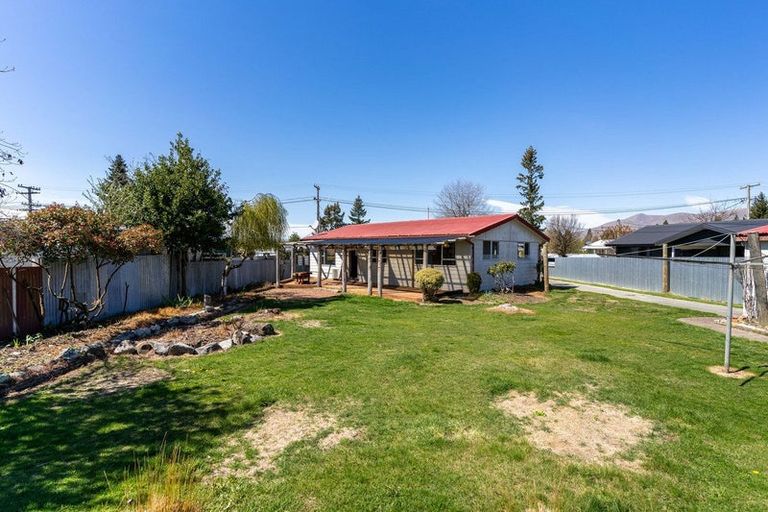 Photo of property in 8 Rata Road, Twizel, 7901