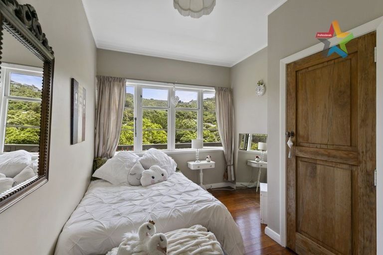 Photo of property in 103 Sunshine Avenue, Karori, Wellington, 6012