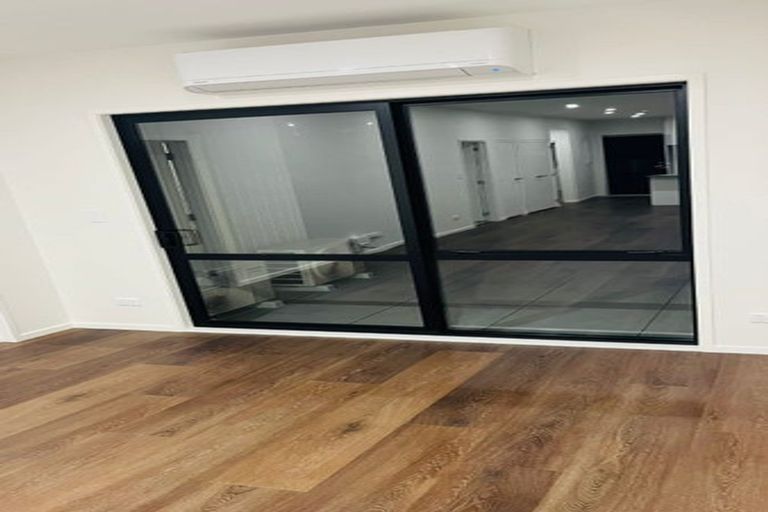 Photo of property in 25 Olearia Street, Totara Park, 2019