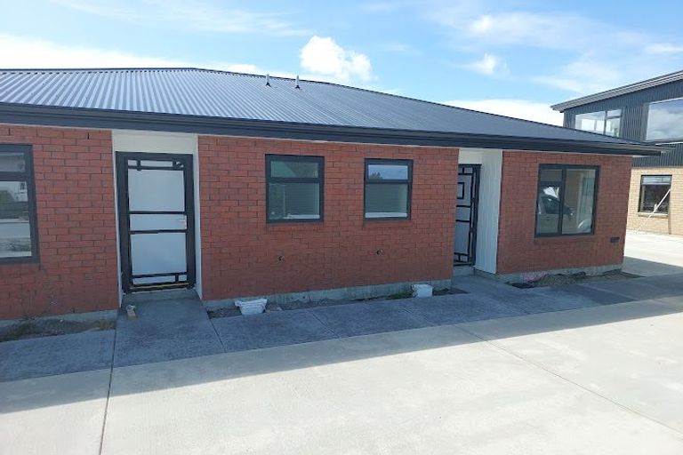 Photo of property in 8/61 Botanical Road, Takaro, Palmerston North, 4412