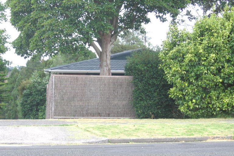 Photo of property in 1/38 Seaview Road, Glenfield, Auckland, 0629