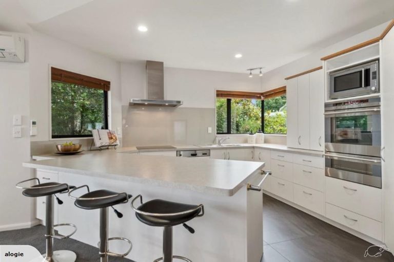 Photo of property in 272 Major Hornbrook Road, Mount Pleasant, Christchurch, 8081