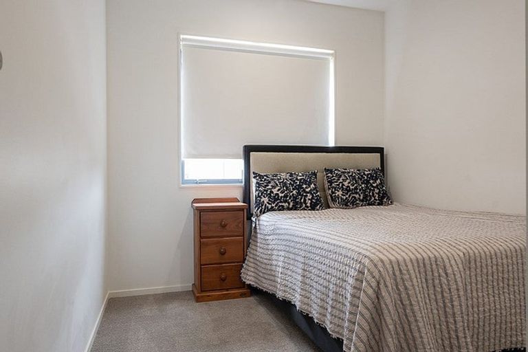 Photo of property in 39a Soaring Bird Drive, Takanini, 2112