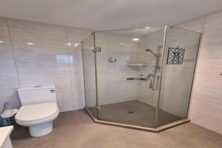 Photo of property in 4 Bruckless Drive, Flat Bush, Auckland, 2019