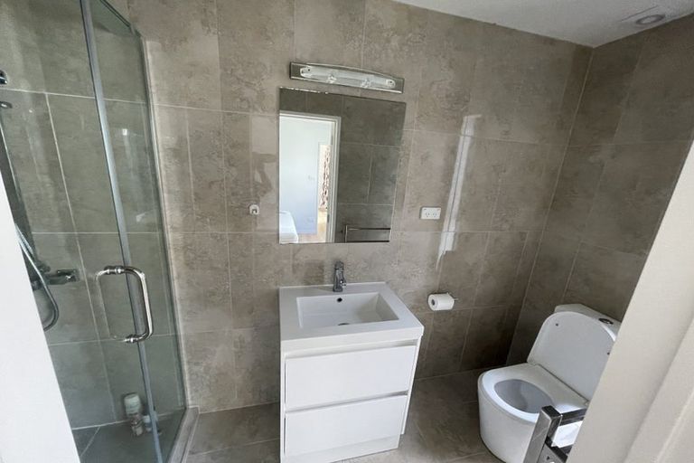 Photo of property in 3 Tuangi Street, Long Bay, Auckland, 0630