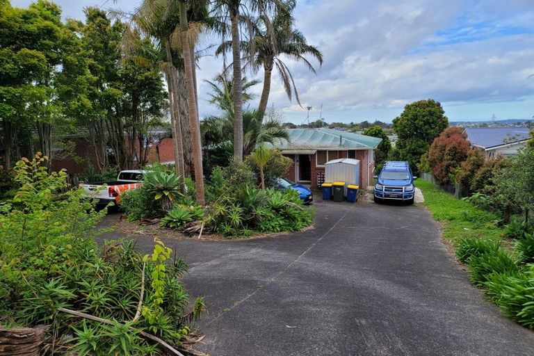 Photo of property in 295 Don Buck Road, Massey, Auckland, 0614
