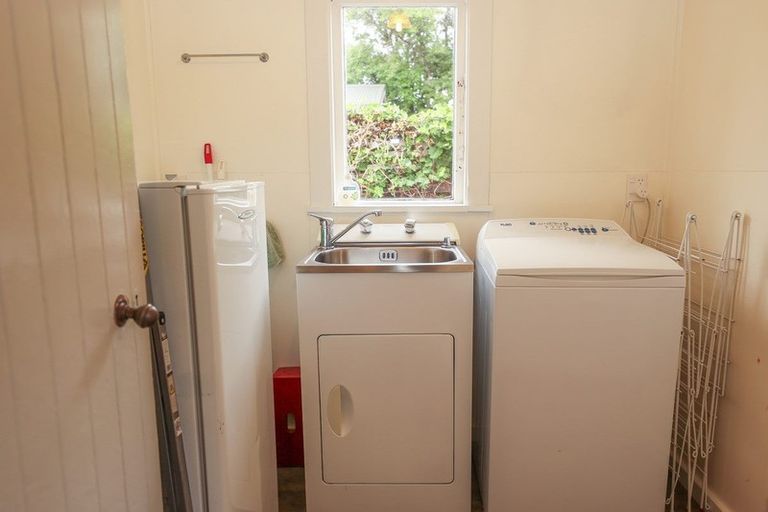 Photo of property in 27 Diamond Avenue, Spreydon, Christchurch, 8024