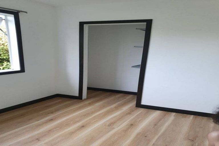 Photo of property in 9a Cheshire Street, Cannons Creek, Porirua, 5024