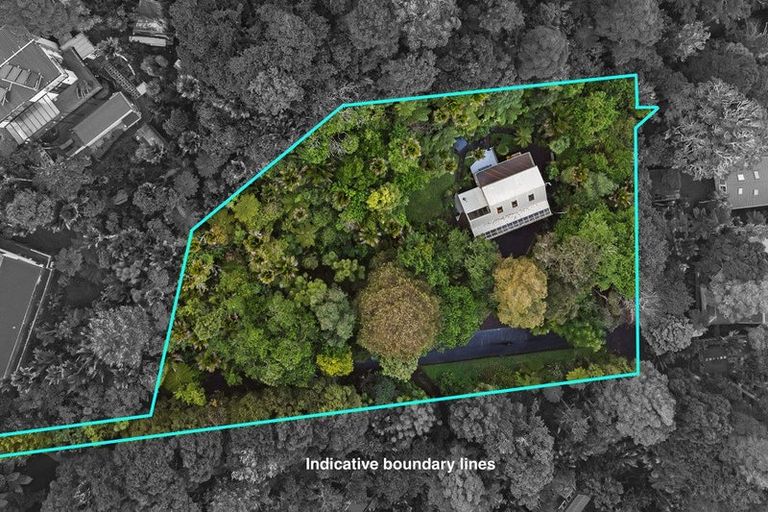 Photo of property in 576c South Titirangi Road, Titirangi, Auckland, 0604