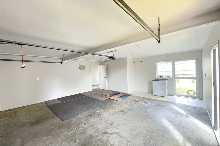 Photo of property in 2/34 Simmental Crescent, Somerville, Auckland, 2014