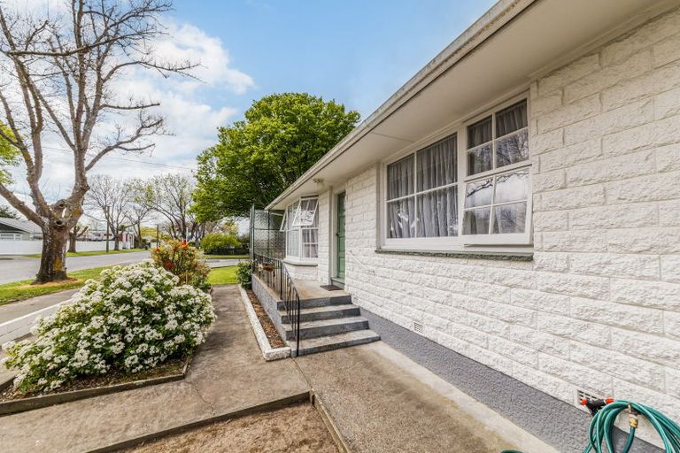 Photo of property in 2/46 Dee Street, St Albans, Christchurch, 8014