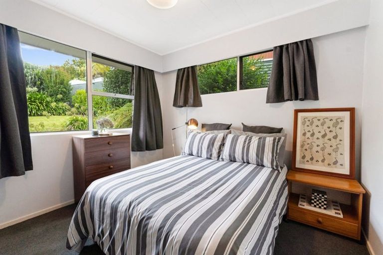 Photo of property in 13 Matenga Street, Waikanae, 5036