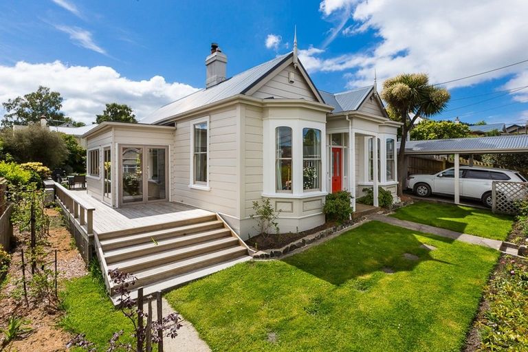 Photo of property in 9 Farquharson Street, Opoho, Dunedin, 9010