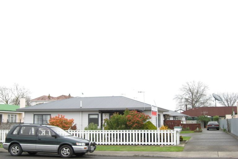 Photo of property in 2/509 Queen Street East, Hastings, 4122