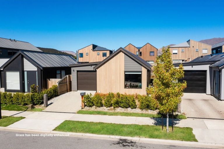 Photo of property in Northlake, 32 Cairnmuir Street, Wanaka, 9305