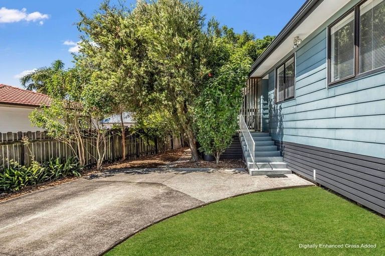 Photo of property in 7 Panzic Place, Glen Eden, Auckland, 0602