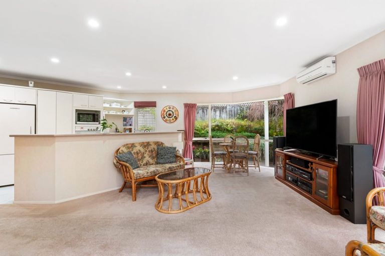Photo of property in 19 Bronte Place, Somerville, Auckland, 2014