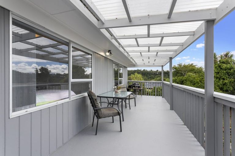 Photo of property in 6 Taioma Crescent, Te Atatu Peninsula, Auckland, 0610