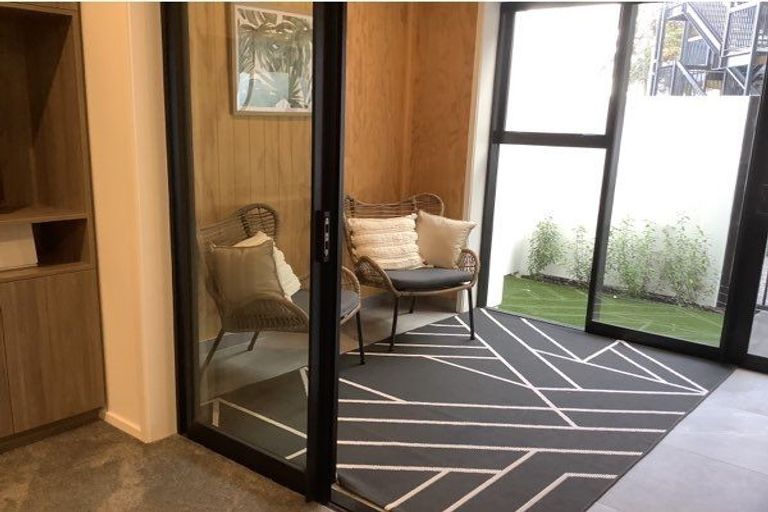 Photo of property in 2/422 Hagley Avenue, Christchurch Central, Christchurch, 8011