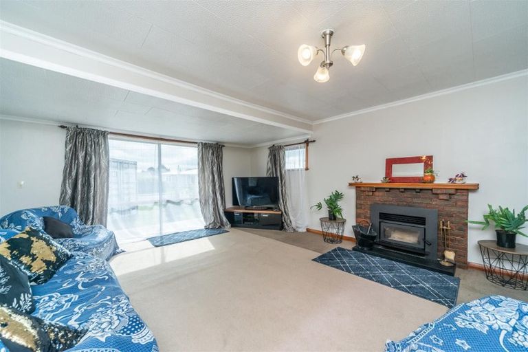 Photo of property in 10 Potaka Street, Marton, 4710