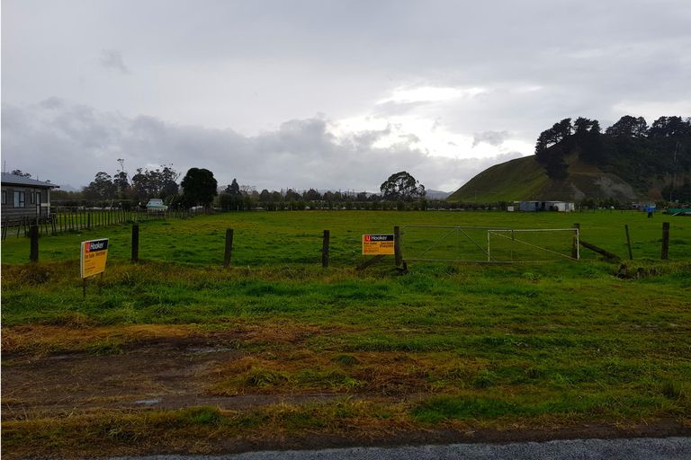 Photo of property in 41 Banks Street, Tolaga Bay, 4077