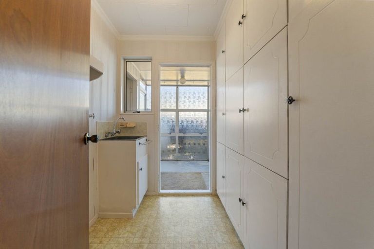 Photo of property in 2/19 Darnell Street, Fitzroy, New Plymouth, 4312