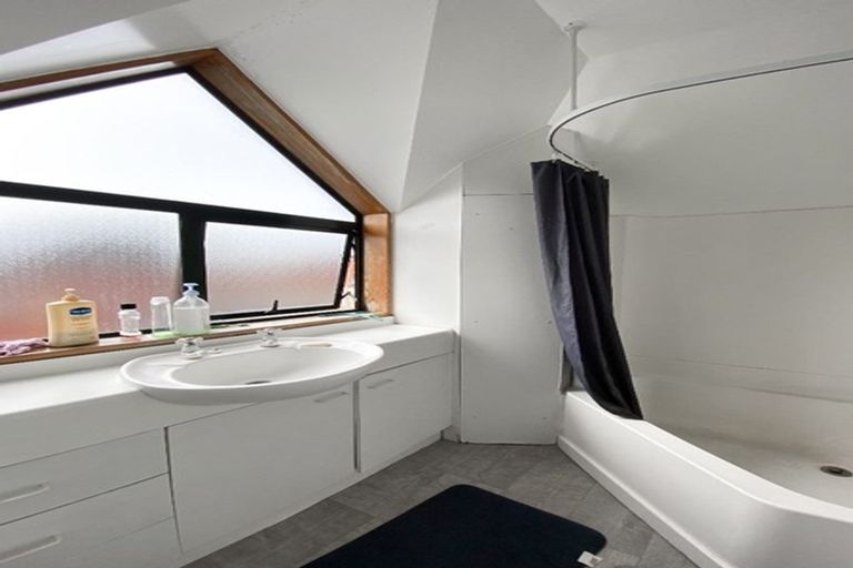 Photo of property in 158a Edgeware Road, Edgeware, Christchurch, 8013