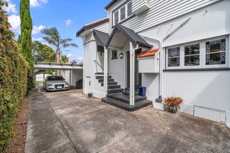 Photo of property in 15 Williams Street, Tauranga, 3110