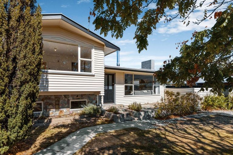 Photo of property in 104 Molyneux Avenue, Cromwell, 9310