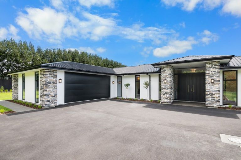 Photo of property in 21 Classiebawn Lane, Prebbleton, 7676