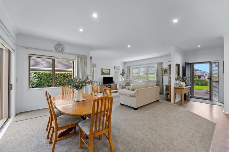 Photo of property in 5 Sophia Place, Karaka, Papakura, 2113