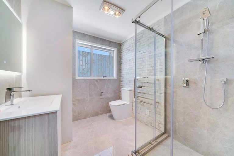 Photo of property in 7 Gambare Place, Wattle Downs, Auckland, 2103