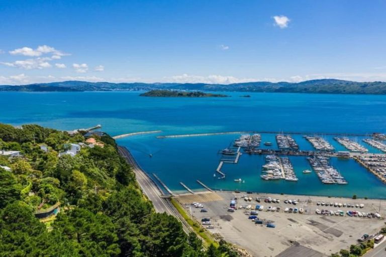 Photo of property in 23 Nikau Road, Point Howard, Lower Hutt, 5013