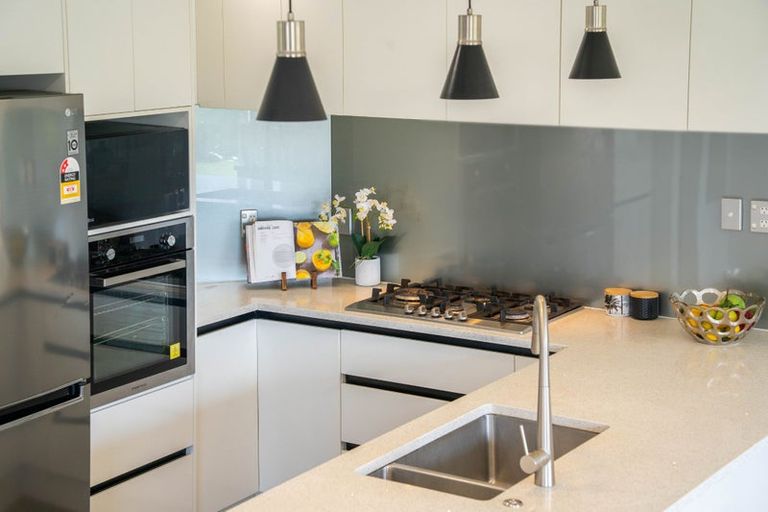 Photo of property in 8 Belcoo Crescent, East Tamaki, Auckland, 2013