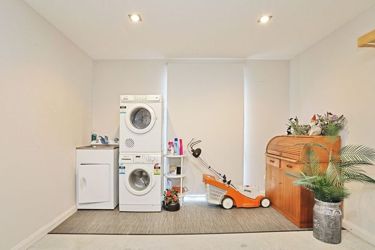 Photo of property in 67 Newcastle Street, Windsor, Invercargill, 9810