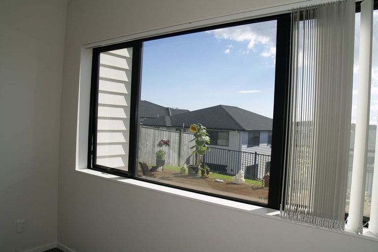Photo of property in 13 Black Shed Road, Flat Bush, Auckland, 2019