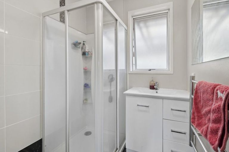 Photo of property in 34 Flaxdale Street, Birkdale, Auckland, 0626