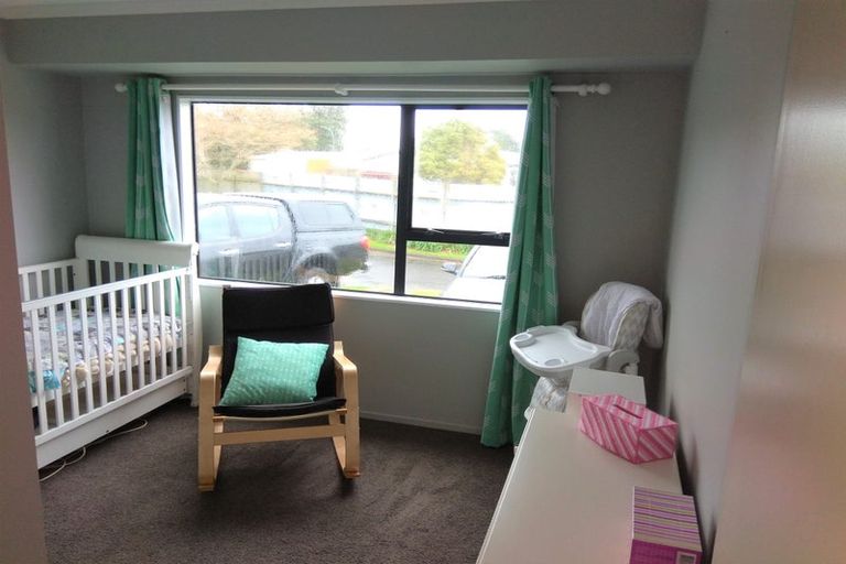 Photo of property in 1a Silvan Place, Bell Block, New Plymouth, 4312