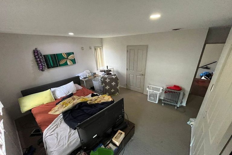 Photo of property in 18 Stottholm Road, Titirangi, Auckland, 0604