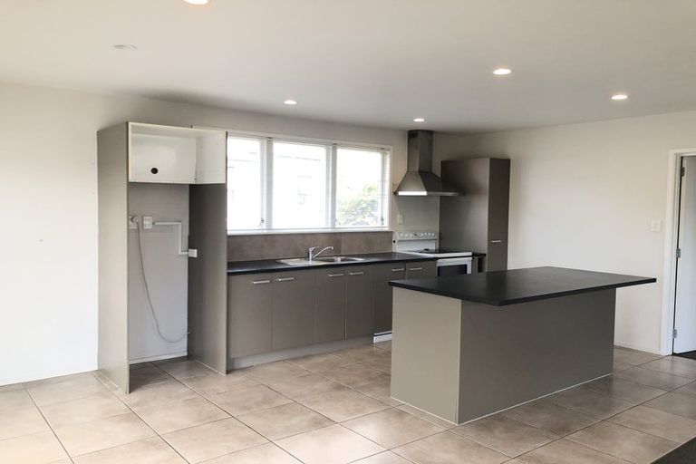 Photo of property in 24 Chippendale Crescent, Birkdale, Auckland, 0626