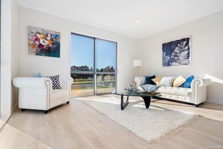 Photo of property in 11 Rainsford Road, Pukekohe, 2120