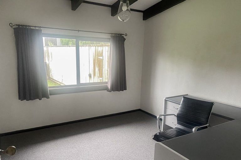 Photo of property in 130 Smart Road, Glen Avon, New Plymouth, 4372